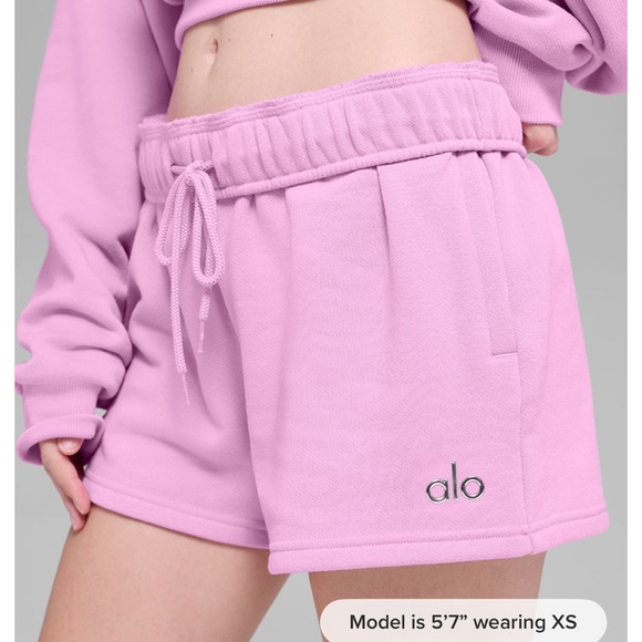 ALO Yoga Pants - ALO Yoga Accolade Shorts in Candy hearts pink! Brand new no tags. Size M